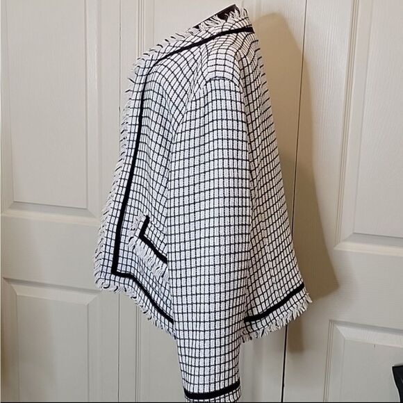 CHICO'S White and Black Check Boucle Check Blazer Size 3 or 1X - Picture 3 of 6